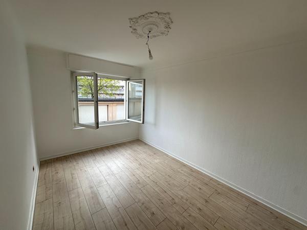 Appartement 5 pièces 70.24 m2