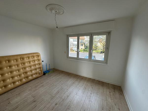 Appartement 5 pièces 70.24 m2