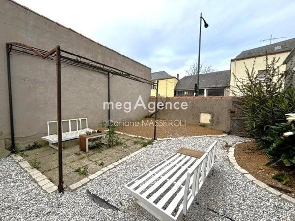 Fonds De Commerce à Clisson, 44190 - 310m²