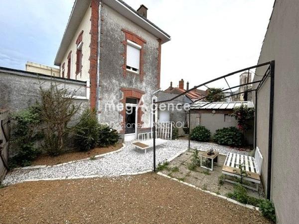 Fonds De Commerce à Clisson, 44190 - 310m²