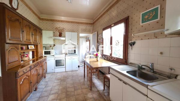 Maison avec fort potentiel d'exploitation (à rénover)