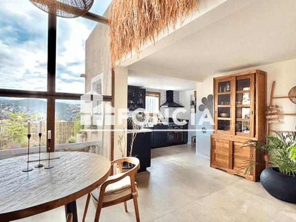 À vendre Maison 4 pièces 112 m² - La Londe-les-maures 83250