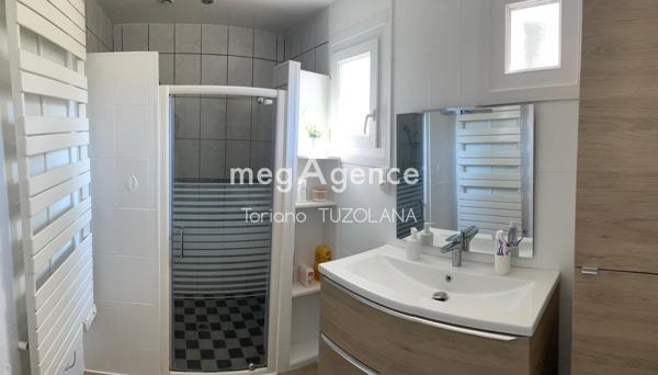 Maison à MESNIL-SAINT-NICAISE, 80190 - 5 pièces 117m²