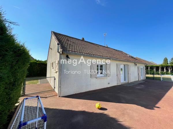 Maison à MESNIL-SAINT-NICAISE, 80190 - 5 pièces 117m²