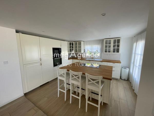 Maison à MESNIL-SAINT-NICAISE, 80190 - 5 pièces 117m²