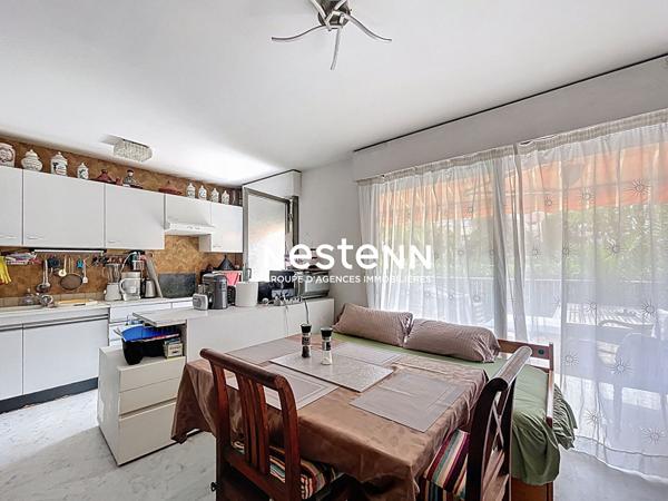 Vallauris T3 52 m2 - jardin 48 m² - parking - cave - piscine