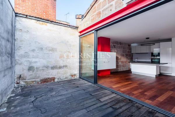 BORDEAUX Camille Jullian : 2 chambres avec grande terrasse et cave