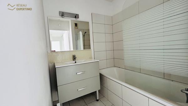 Marseille (13003) Appartement 3 Pièces avec Terrasse et Vue Dégagée sur Marseille, Idéal pour Investisseurs ou Familles