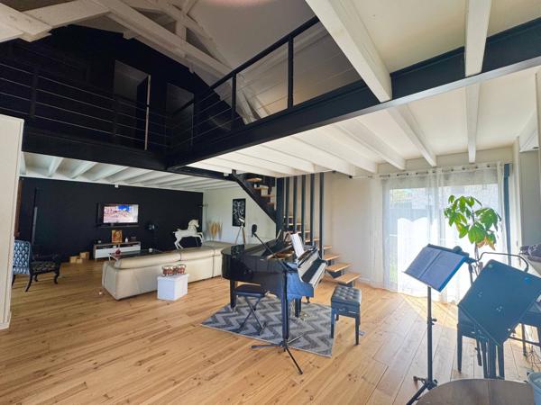 Maison 10 pièces 280m² à vendre à Châtillon-sur-Chalaronne 01400