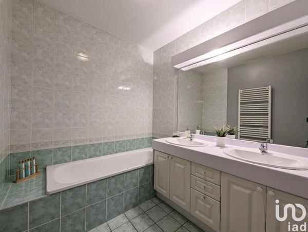 Appartement 5 pièces de 101 m² à Lyon (69008)