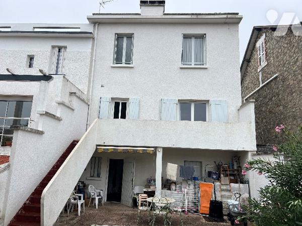 Maison quartier ouest deux chambres plus bureau, garage jardin 103 m² habitables