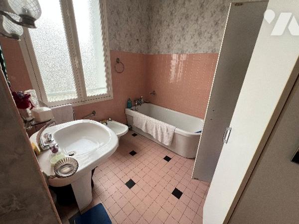 Maison quartier ouest deux chambres plus bureau, garage jardin 103 m² habitables