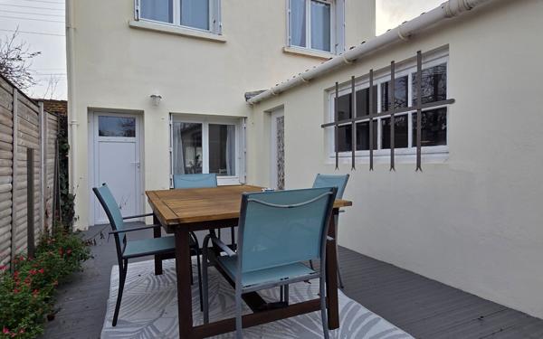 Maison à vendre    5 pièces •  Rochefort