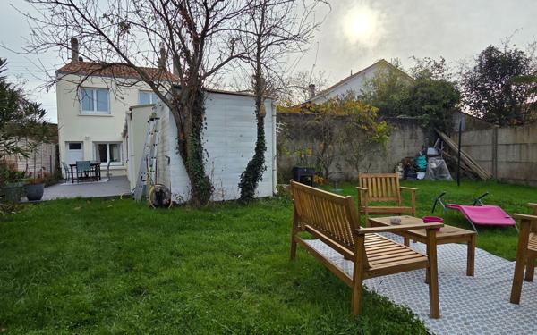 Maison à vendre    5 pièces •  Rochefort