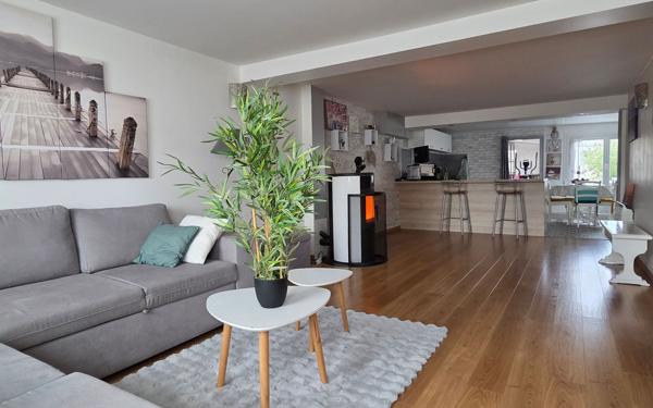 Maison à vendre    5 pièces •  Rochefort