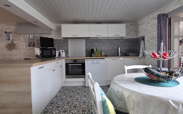 Maison à vendre    5 pièces •  Rochefort