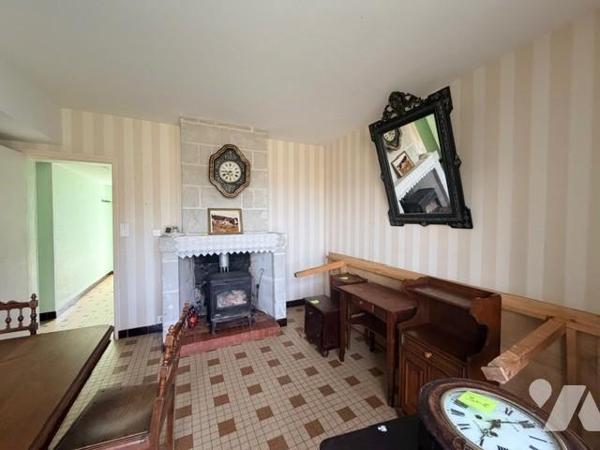 ENSEMBLE DE DEUX MAISONS