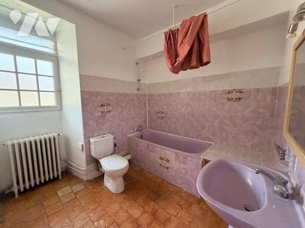 ENSEMBLE DE DEUX MAISONS