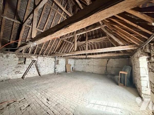 ENSEMBLE DE DEUX MAISONS