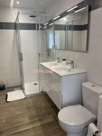 Appartement à louer 3 pièces de 70 m²