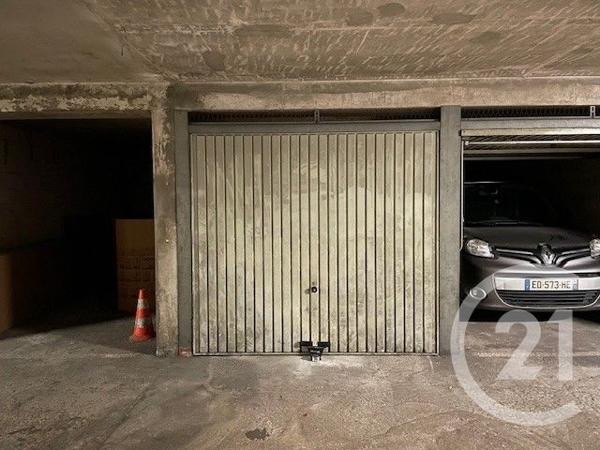 Parking à vendre  12,20 m2 PARIS - 75019