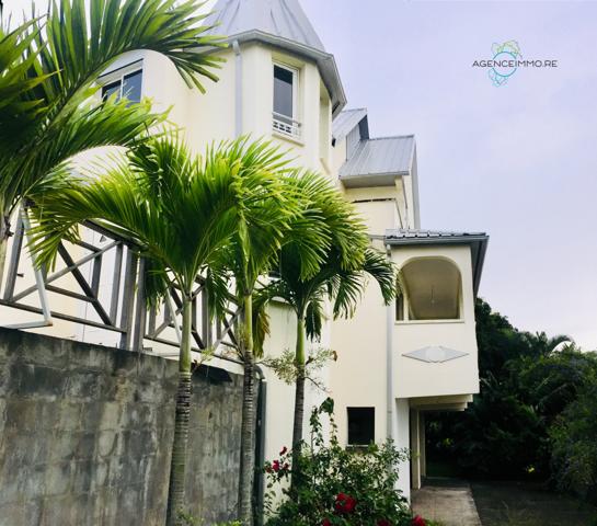 Spacieuse villa F6 de 180m2 à La Possession