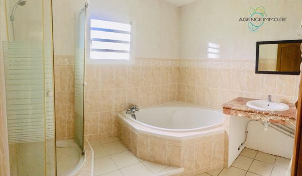 Spacieuse villa F6 de 180m2 à La Possession