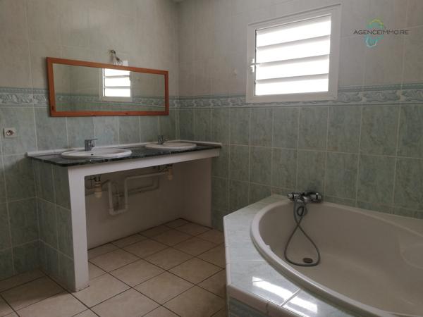 Spacieuse villa F6 de 180m2 à La Possession