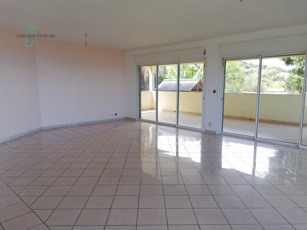 Spacieuse villa F6 de 180m2 à La Possession