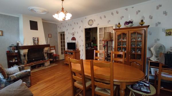 JOLIE MAISON A RENOVER QUARTIER OUEST