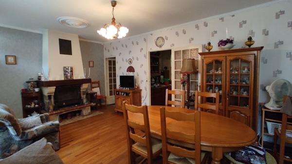 JOLIE MAISON A RENOVER QUARTIER OUEST