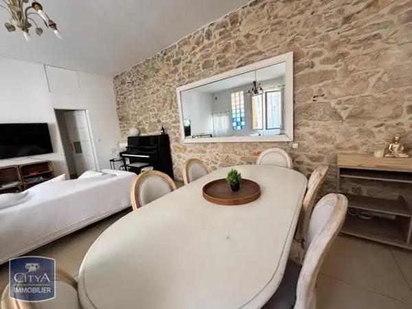 Appartement à louer 3 pièces 84.7m²