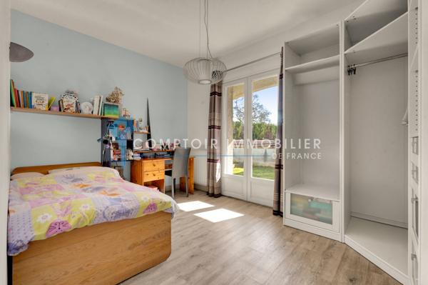 Maison
                                                                                                                                                                                                                                                                                                                        4 pièce(s)                                                                                                                                                                                                          3 chambre(s)                                                                                                                                                                                                          100  m²
