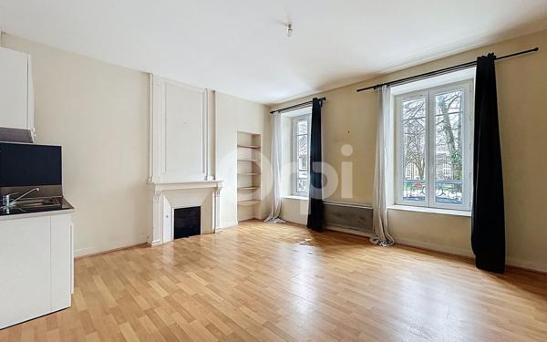 Appartement à vendre    2 pièces •  Brest