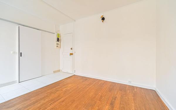 Appartement à louer    1 pièce • 17,02 m2 Clichy