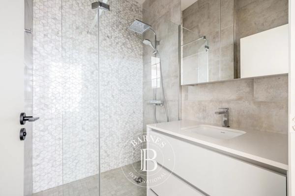 Paris 10ème, Appartement 2 Chambres -  168 m² à vendre