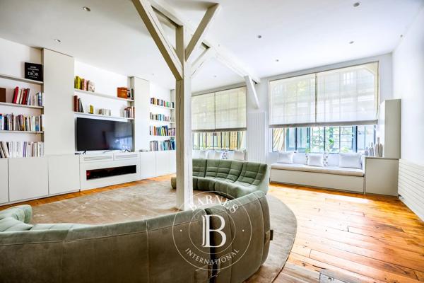 Paris 10ème, Appartement 2 Chambres -  168 m² à vendre