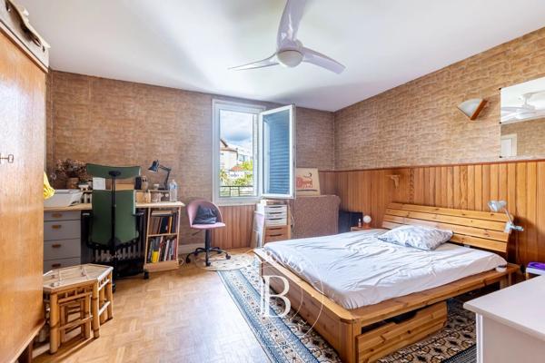 Montrouge, Maison 7 Chambres -  296 m² à vendre