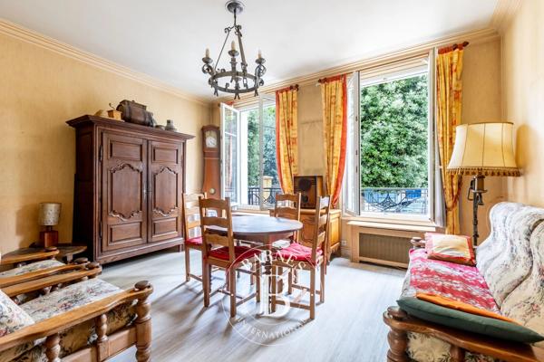 Montrouge, Maison 7 Chambres -  296 m² à vendre