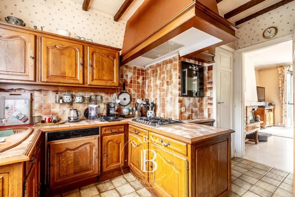 Montrouge, Maison 7 Chambres -  296 m² à vendre