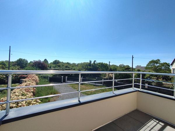 Maison La Ville Aux Dames neuve au bourg, proche commerces, écoles, Fil Bleu, Gare TGV