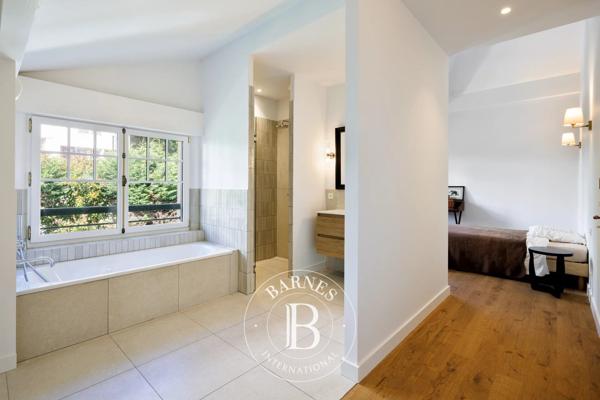 Biarritz, Maison 4 Chambres -  247 m² à vendre
