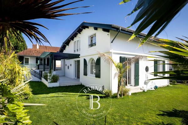 Biarritz, Maison 4 Chambres -  247 m² à vendre