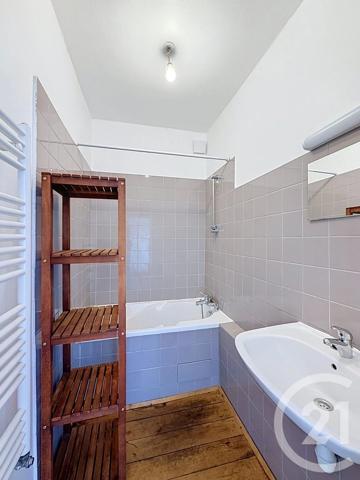 Appartement F3 à vendre  3 pièces - 60,01 m 2   NANCY  - 54