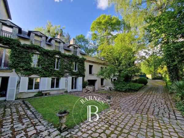 Saint-Rémy-lès-Chevreuse, Maison 11 Chambres -  624 m² à vendre