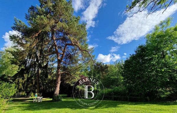 Saint-Rémy-lès-Chevreuse, Maison 11 Chambres -  624 m² à vendre