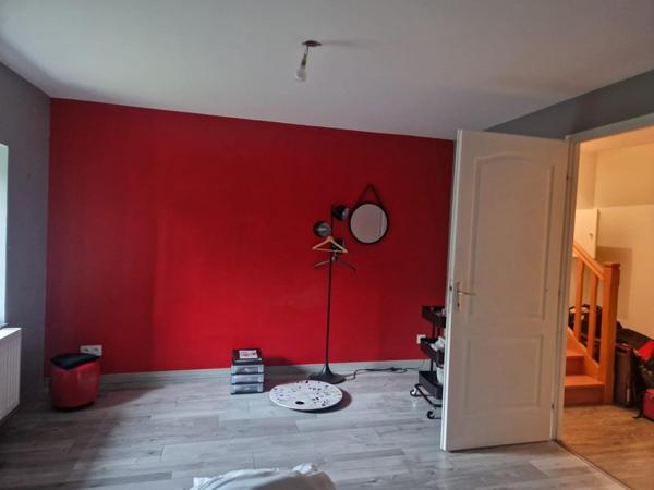 Magnifique longère économe sur 5000 M2. Granges