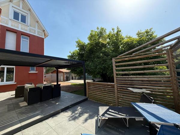 Liévin, 62800, maison bourgeoise, 6 chambres, jardin, garage