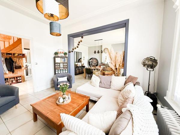 Liévin, 62800, maison bourgeoise, 6 chambres, jardin, garage