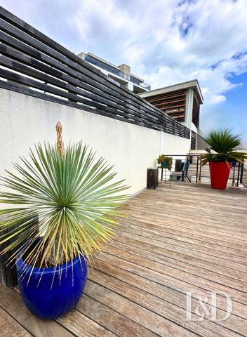 SPLENDIDE DUPLEX DOTE D'UNE VUE UNIQUE SUR LES MONTAGNES